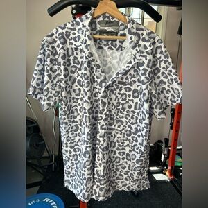 Retro Rifle White Snow Leopard 2XL Hawaiian Shirt